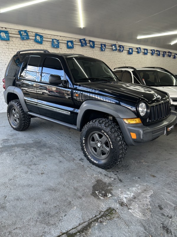cherokee 3.7 sport 4x4 v6 12v gasolina 4p automatico 2007 caxias do sul