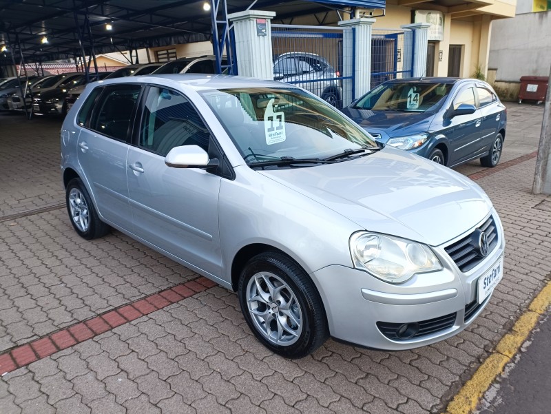 POLO 1.6 MI 8V TOTAL FLEX 4P MANUAL - 2011 - BOM PRINCíPIO