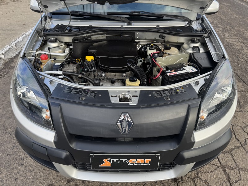 SANDERO 1.6 STEPWAY 8V FLEX 4P MANUAL - 2014 - DOIS IRMãOS
