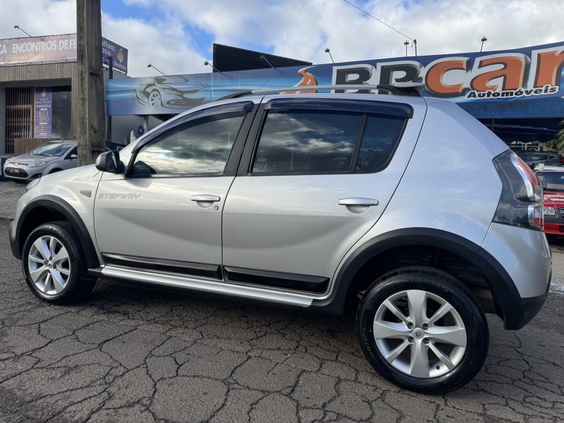 SANDERO 1.6 STEPWAY 8V FLEX 4P MANUAL - 2014 - DOIS IRMãOS