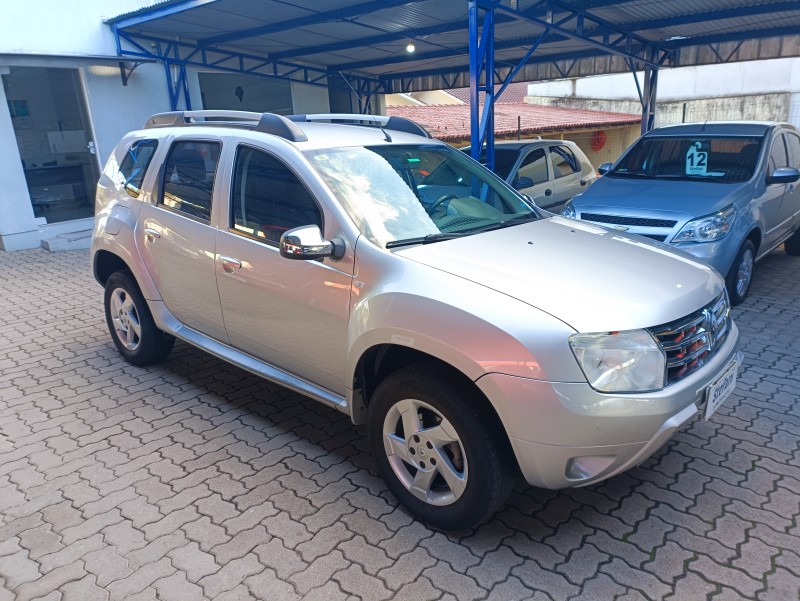 DUSTER 2.0 DYNAMIQUE 4X2 16V FLEX 4P AUTOMÁTICO - 2013 - BOM PRINCíPIO