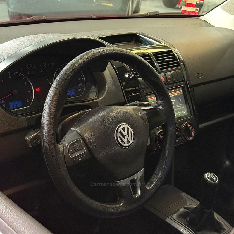 POLO 1.6 MI 8V TOTAL FLEX 4P MANUAL - 2011 - NOVO HAMBURGO