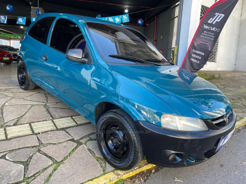 CELTA 1.0 MPFI 8V GASOLINA 2P MANUAL - 2001 - BENTO GONçALVES