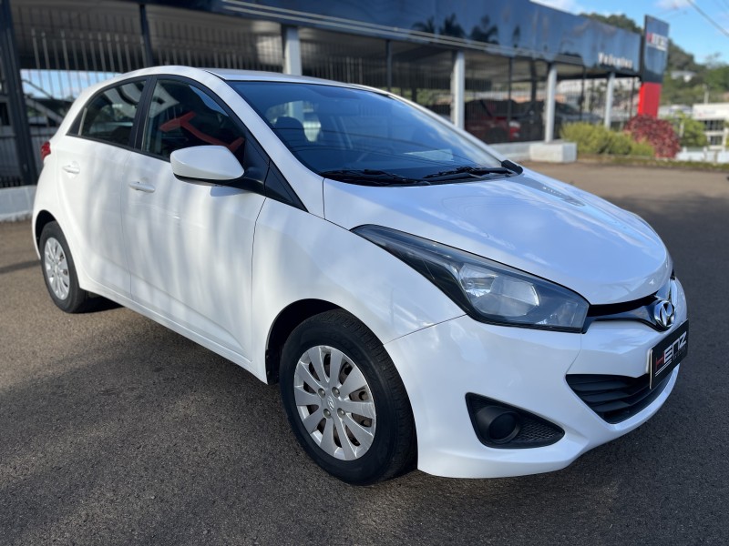 HB20 1.6 COMFORT 16V FLEX 4P MANUAL - 2015 - BOM PRINCíPIO