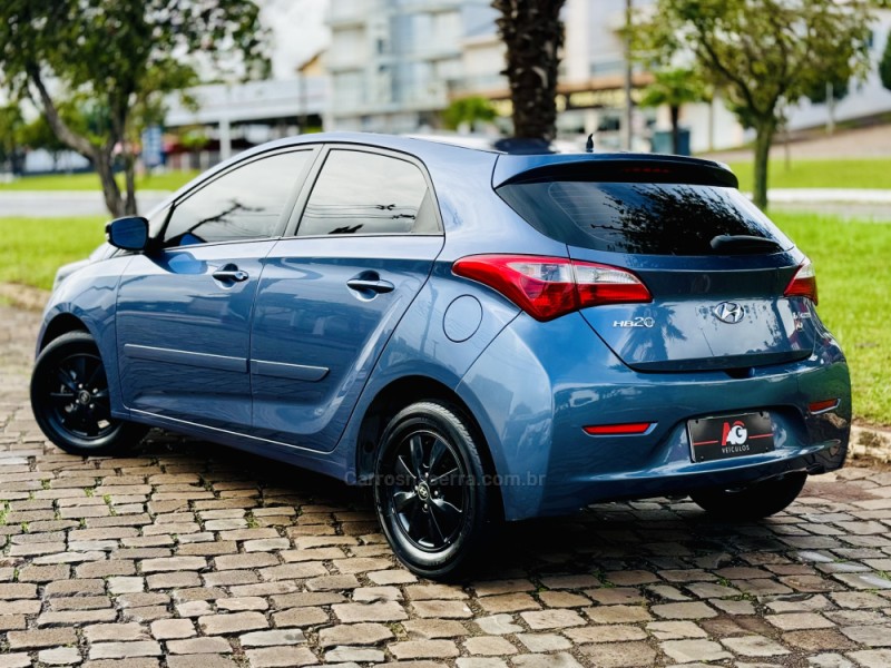 HB20 1.6 COMFORT PLUS 16V FLEX 4P MANUAL - 2015 - CASCA