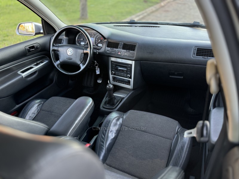 GOLF 1.6 MI SPORTLINE 8V FLEX 4P MANUAL - 2011 - CASCA