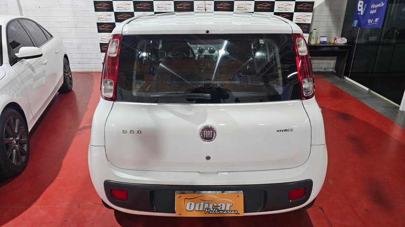 UNO 1.0 VIVACE 8V FLEX 4P MANUAL - 2014 - CAXIAS DO SUL