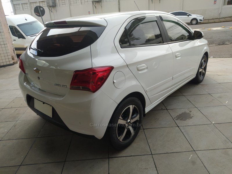 ONIX 1.4 MPFI LTZ 8V FLEX 4P MANUAL - 2017 - BENTO GONçALVES