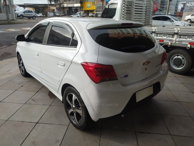 ONIX 1.4 MPFI LTZ 8V FLEX 4P MANUAL - 2017 - BENTO GONçALVES