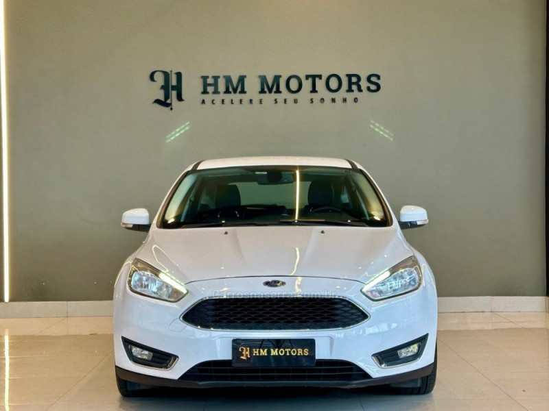 FOCUS 2.0 SE PLUS 16V FLEX 4P AUTOMÁTICO - 2017 - CAXIAS DO SUL