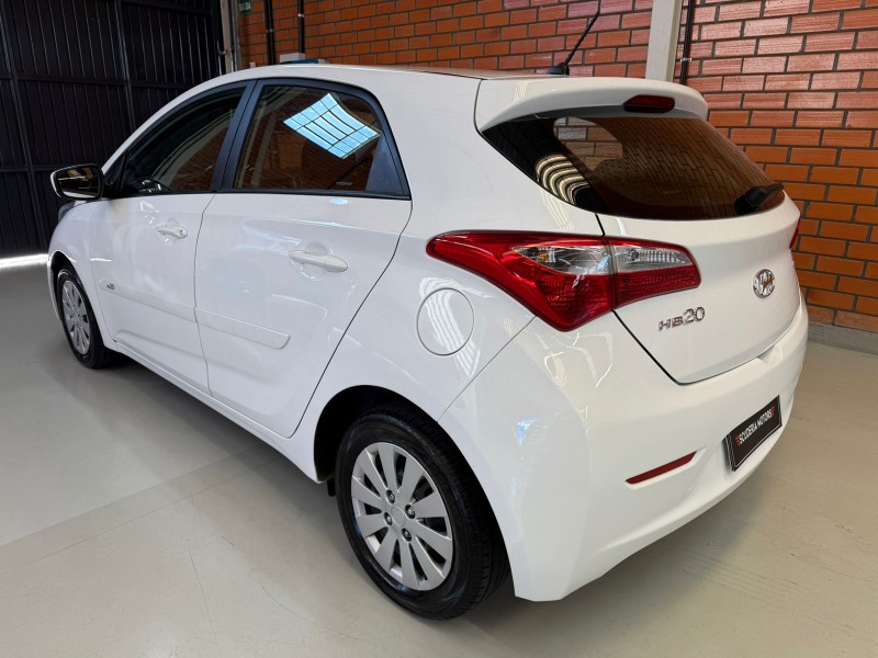 HB20 1.0 COMFORT PLUS 12V FLEX 4P MANUAL - 2014 - BENTO GONçALVES