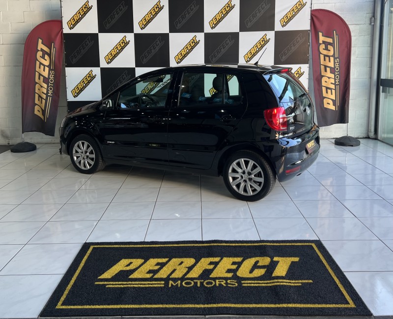 FOX 1.0 ITREND 8V FLEX 4P MANUAL - 2013 - PORTãO