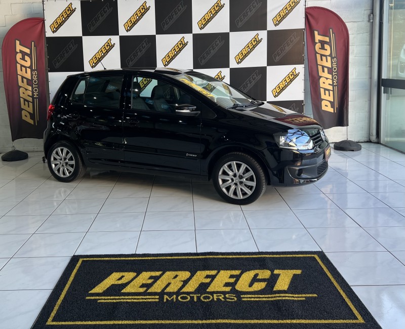 FOX 1.0 ITREND 8V FLEX 4P MANUAL - 2013 - PORTãO