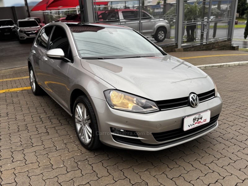 GOLF 1.0 TSI COMFORTLINE 12V TOTAL FLEX 4P MANUAL - 2017 - FELIZ