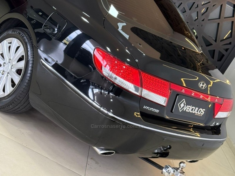 AZERA 3.3 MPFI GLS SEDAN V6 24V GASOLINA 4P AUTOMÁTICO - 2009 - ENCANTADO
