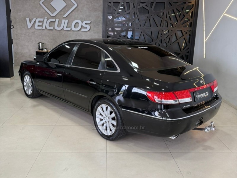 AZERA 3.3 MPFI GLS SEDAN V6 24V GASOLINA 4P AUTOMÁTICO - 2009 - ENCANTADO