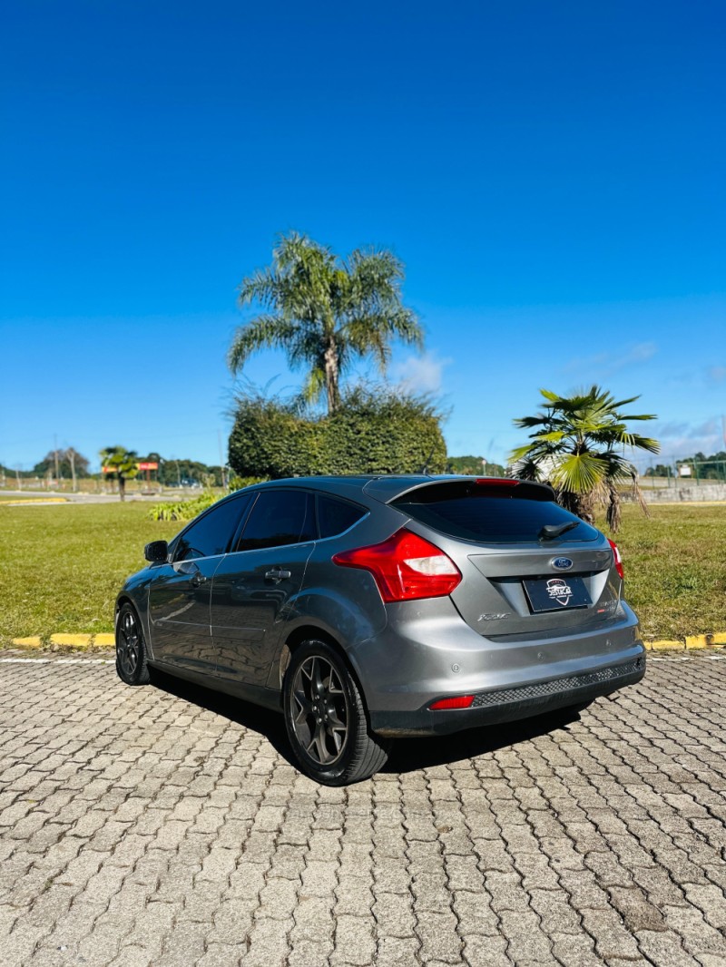 FOCUS 2.0 TITANIUM HATCH 16V FLEX 4P AUTOMÁTICO - 2015 - CAXIAS DO SUL