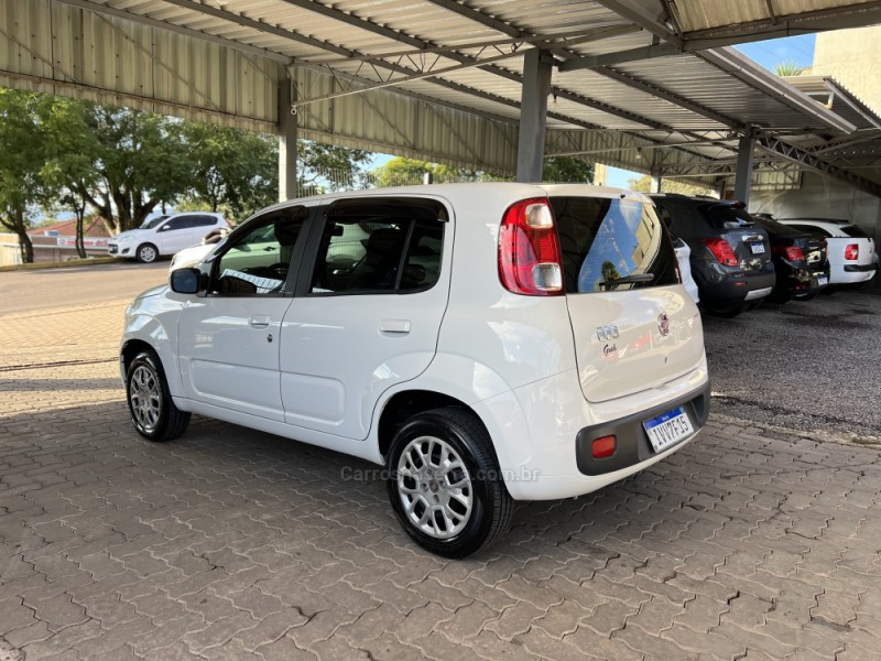 UNO 1.0 VIVACE 8V FLEX 4P MANUAL - 2014 - BOM PRINCíPIO