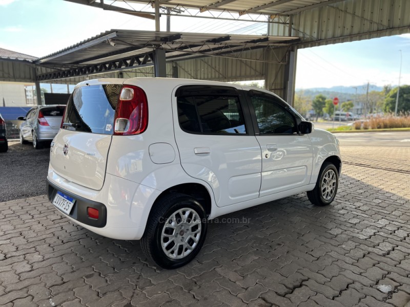 UNO 1.0 VIVACE 8V FLEX 4P MANUAL - 2014 - BOM PRINCíPIO