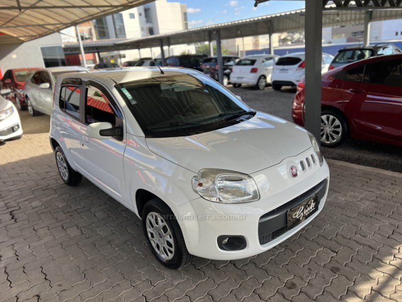 UNO 1.0 VIVACE 8V FLEX 4P MANUAL - 2014 - BOM PRINCíPIO