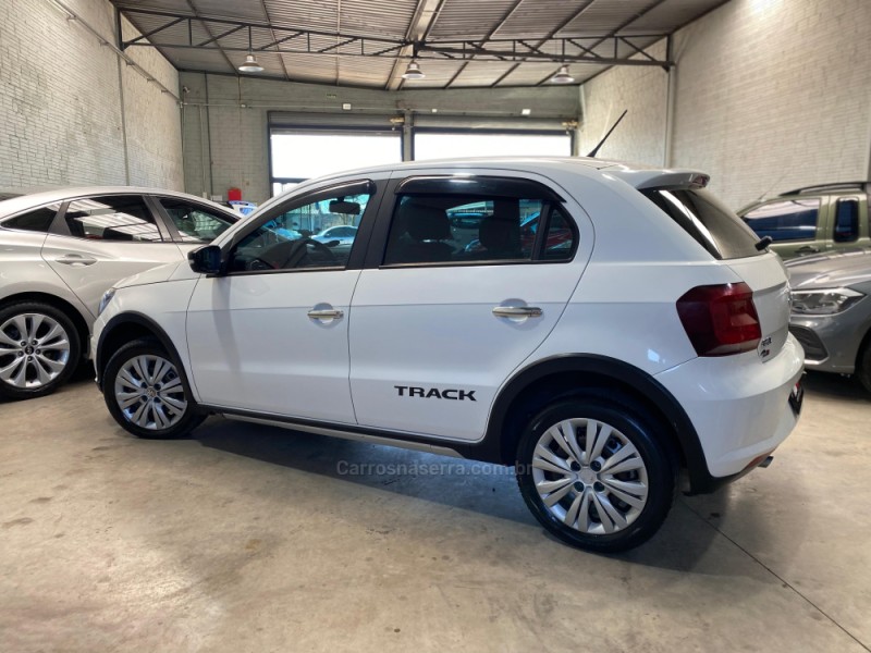 GOL 1.0 MI TRACK 8V FLEX 4P MANUAL - 2018 - VACARIA