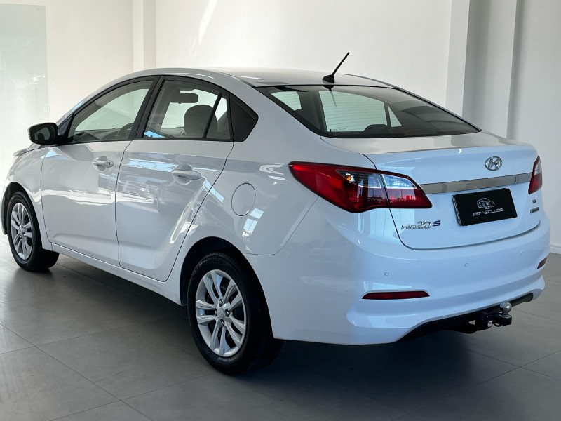 HB20S 1.6 COMFORT PLUS 16V FLEX 4P AUTOMÁTICO - 2017 - BENTO GONçALVES