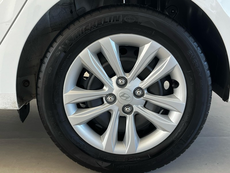 HB20S 1.6 COMFORT PLUS 16V FLEX 4P AUTOMÁTICO - 2017 - BENTO GONçALVES