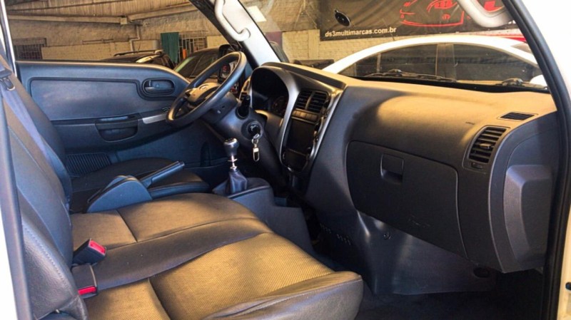 BONGO 2.5 K-2500 4X2 CS TURBO DIESEL 2P MANUAL - 2023 - CAXIAS DO SUL