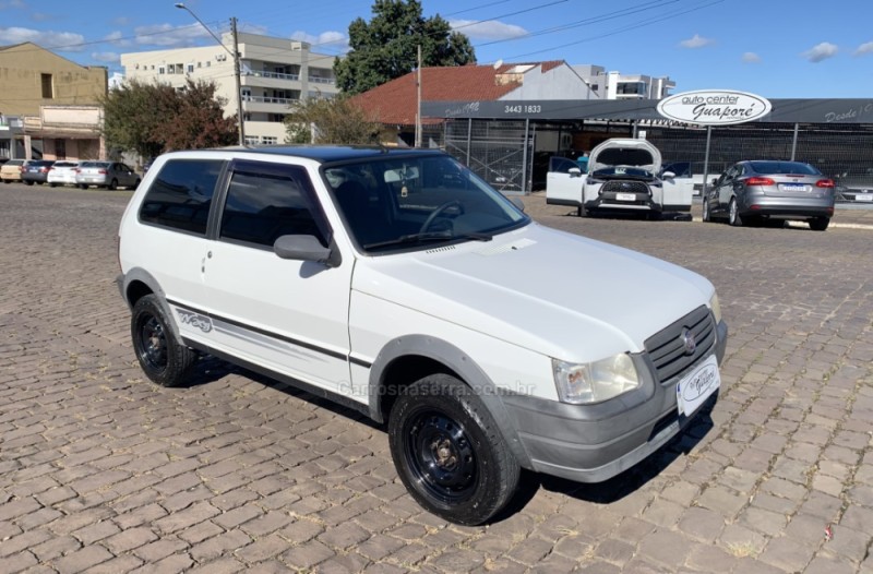 UNO 1.0 MPI MILLE WAY ECONOMY 8V FLEX 2P MANUAL - 2011 - GUAPORé