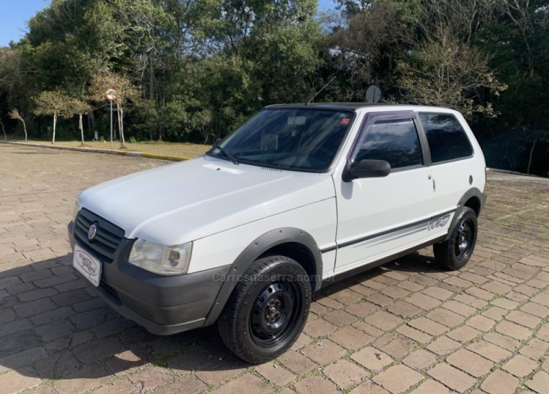 UNO 1.0 MPI MILLE WAY ECONOMY 8V FLEX 2P MANUAL - 2011 - GUAPORé