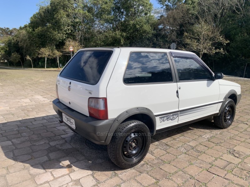 UNO 1.0 MPI MILLE WAY ECONOMY 8V FLEX 2P MANUAL - 2011 - GUAPORé