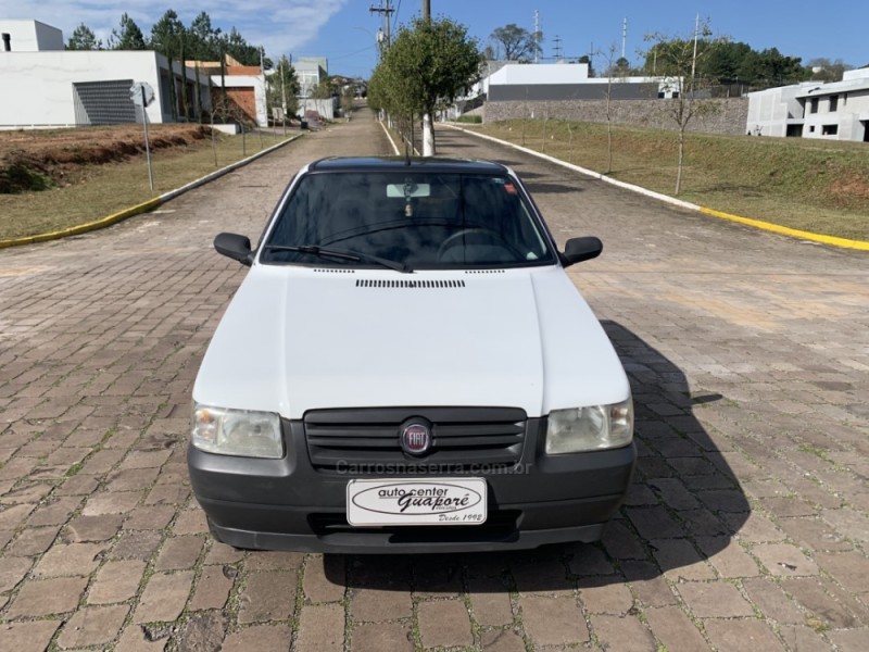 UNO 1.0 MPI MILLE WAY ECONOMY 8V FLEX 2P MANUAL - 2011 - GUAPORé