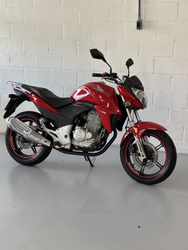 CB 300R  - 2014 - CAXIAS DO SUL
