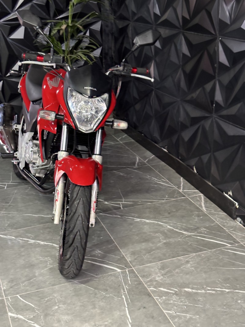 CB 300R  - 2014 - CAXIAS DO SUL