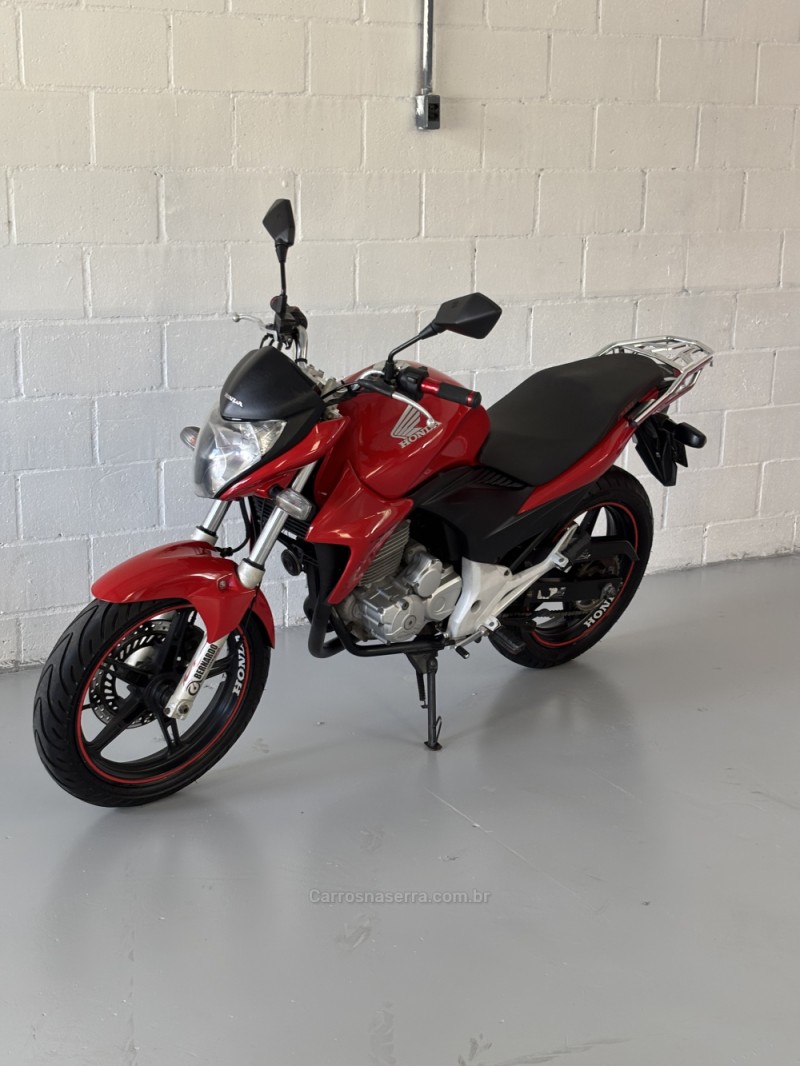 CB 300R  - 2014 - CAXIAS DO SUL