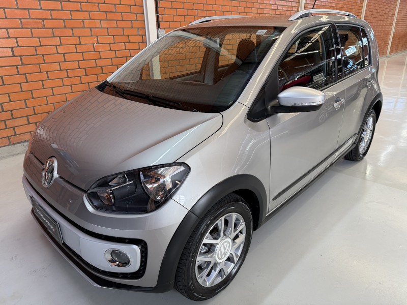 up 1.0 cross t.flex 12v 4p manual 2015 bento goncalves