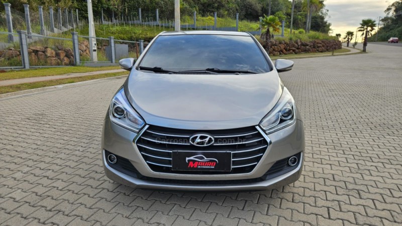 HB20S 1.6 PREMIUM 16V FLEX 4P AUTOMÁTICO - 2017 - IVOTI