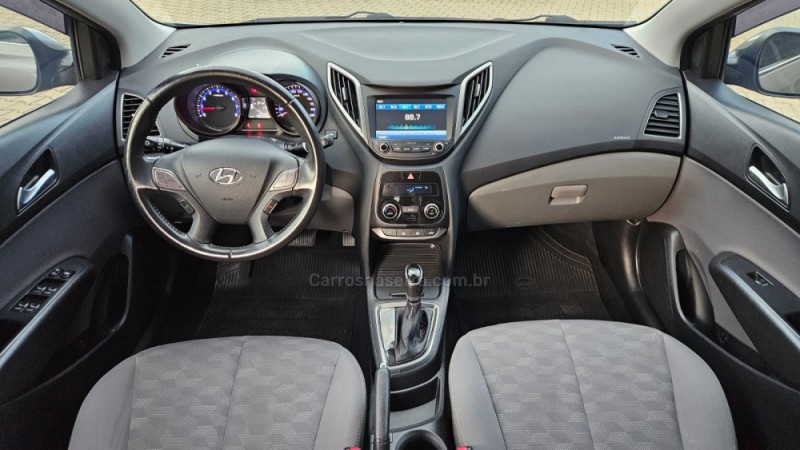 HB20S 1.6 PREMIUM 16V FLEX 4P AUTOMÁTICO - 2017 - IVOTI
