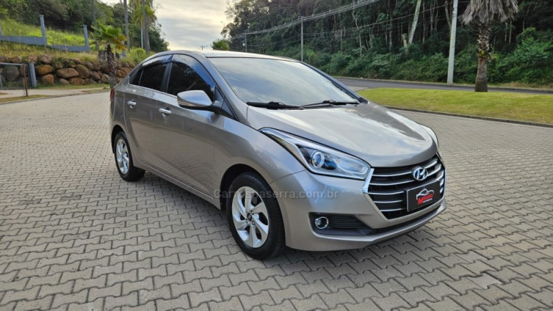 HB20S 1.6 PREMIUM 16V FLEX 4P AUTOMÁTICO - 2017 - IVOTI