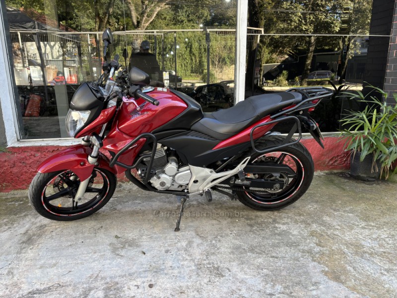 CB 300R  - 2013 - BENTO GONçALVES