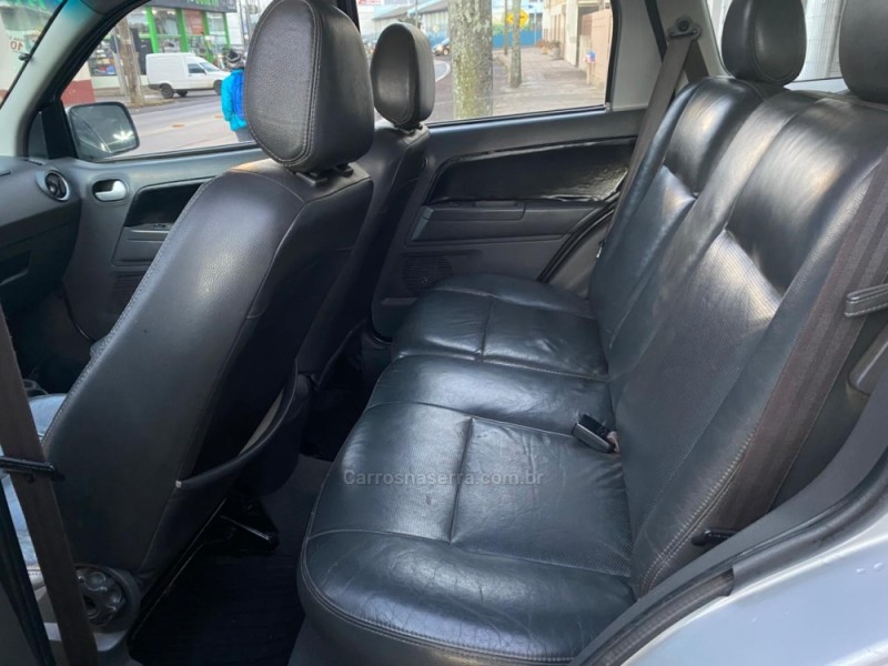 ECOSPORT 1.6 XLT 8V GASOLINA 4P MANUAL - 2004 - VACARIA