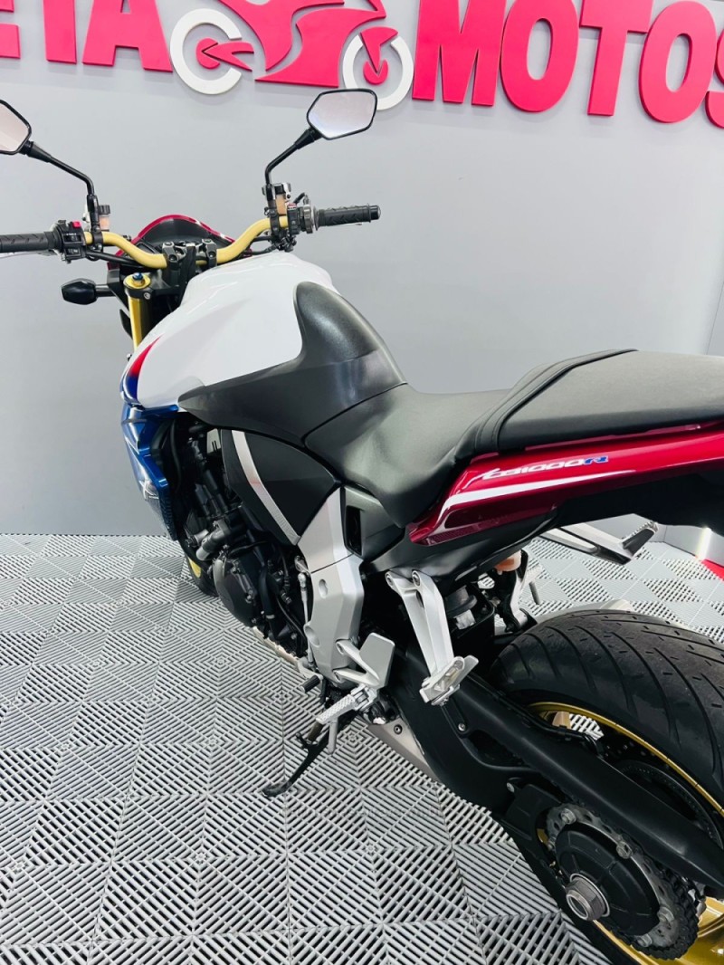 CB 1000R  - 2015 - CAMPO BOM