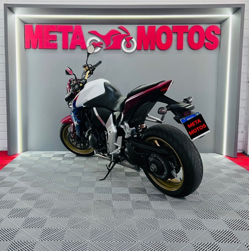 CB 1000R  - 2015 - CAMPO BOM