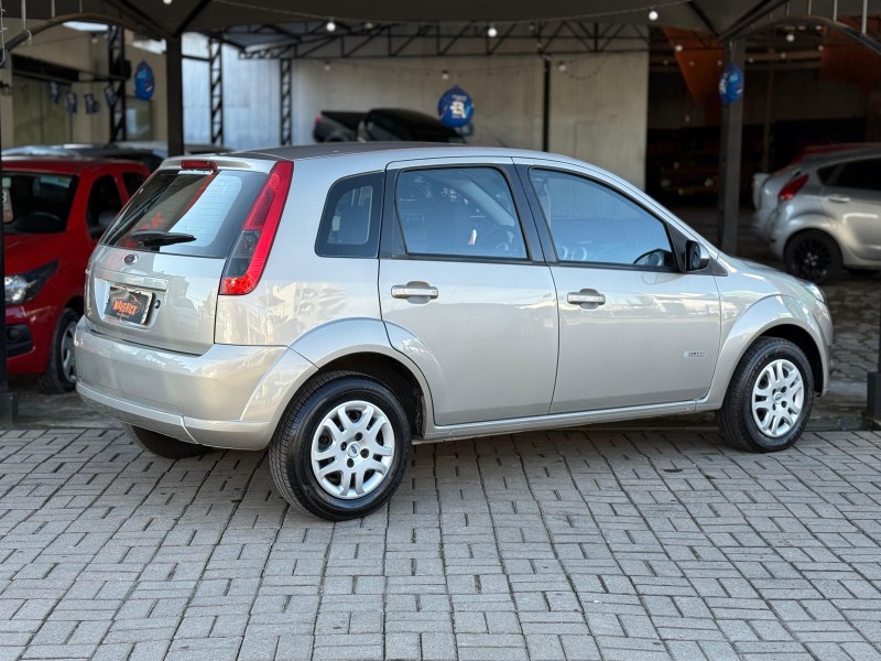 FIESTA 1.0 MPI CLASS HATCH 8V FLEX 4P MANUAL - 2014 - LAGOA VERMELHA