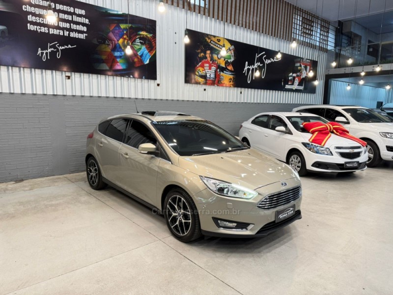FOCUS 2.0 TITANIUM PLUS HATCH 16V FLEX 4P AUTO - 2017 - CAXIAS DO SUL