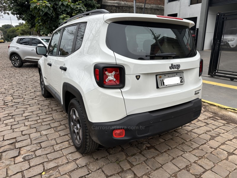 RENEGADE 1.8 16V FLEX SPORT 4P MANUAL - 2016 - LAJEADO