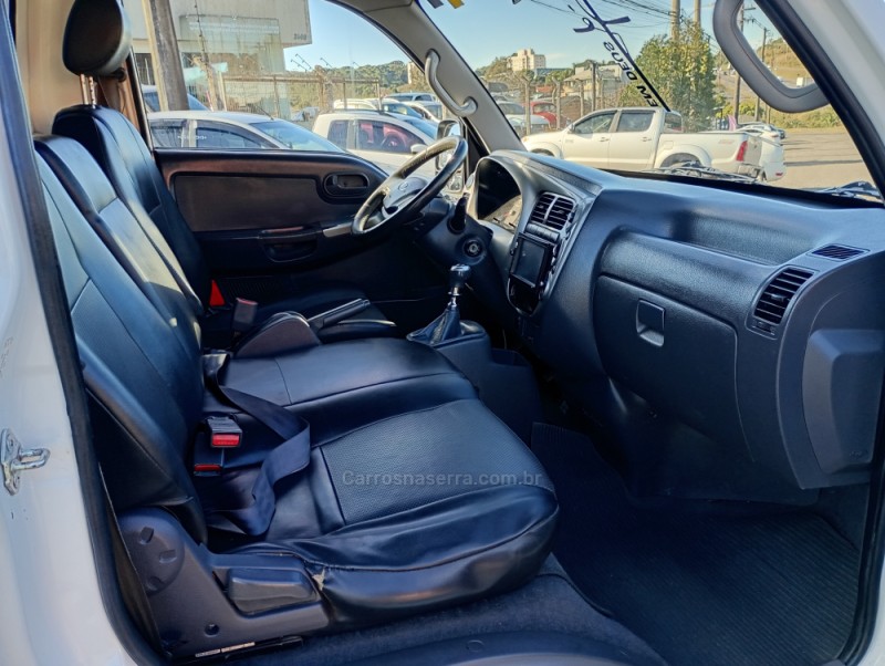 BONGO 2.5 K-2500 4X2 CS TURBO DIESEL 2P MANUAL - 2014 - FARROUPILHA