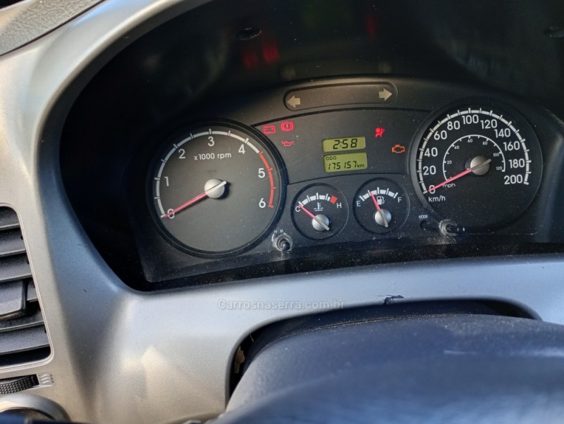 BONGO 2.5 K-2500 4X2 CS TURBO DIESEL 2P MANUAL - 2014 - FARROUPILHA