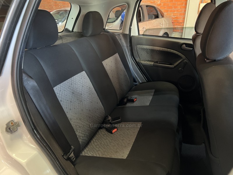 FIESTA 1.6 ROCAM HATCH 8V FLEX 4P MANUAL - 2013 - BENTO GONçALVES