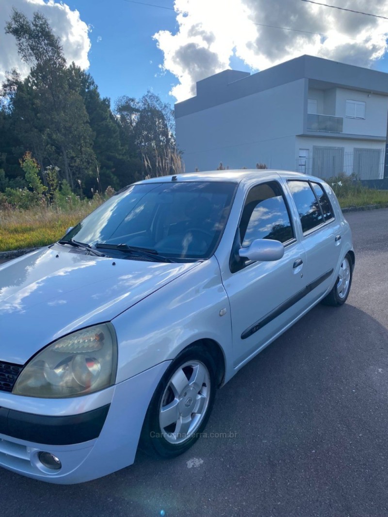 clio 2004 caxias do sul